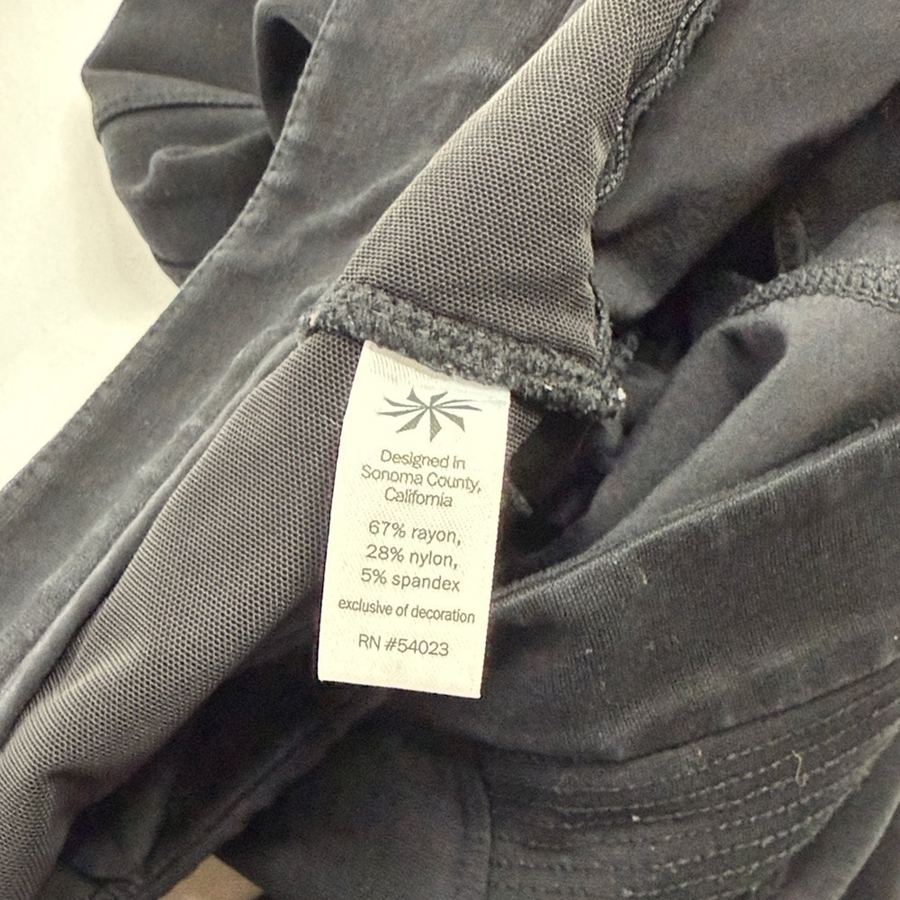 Athleta Jet Black Performance Leggings - Picture 7 of 7